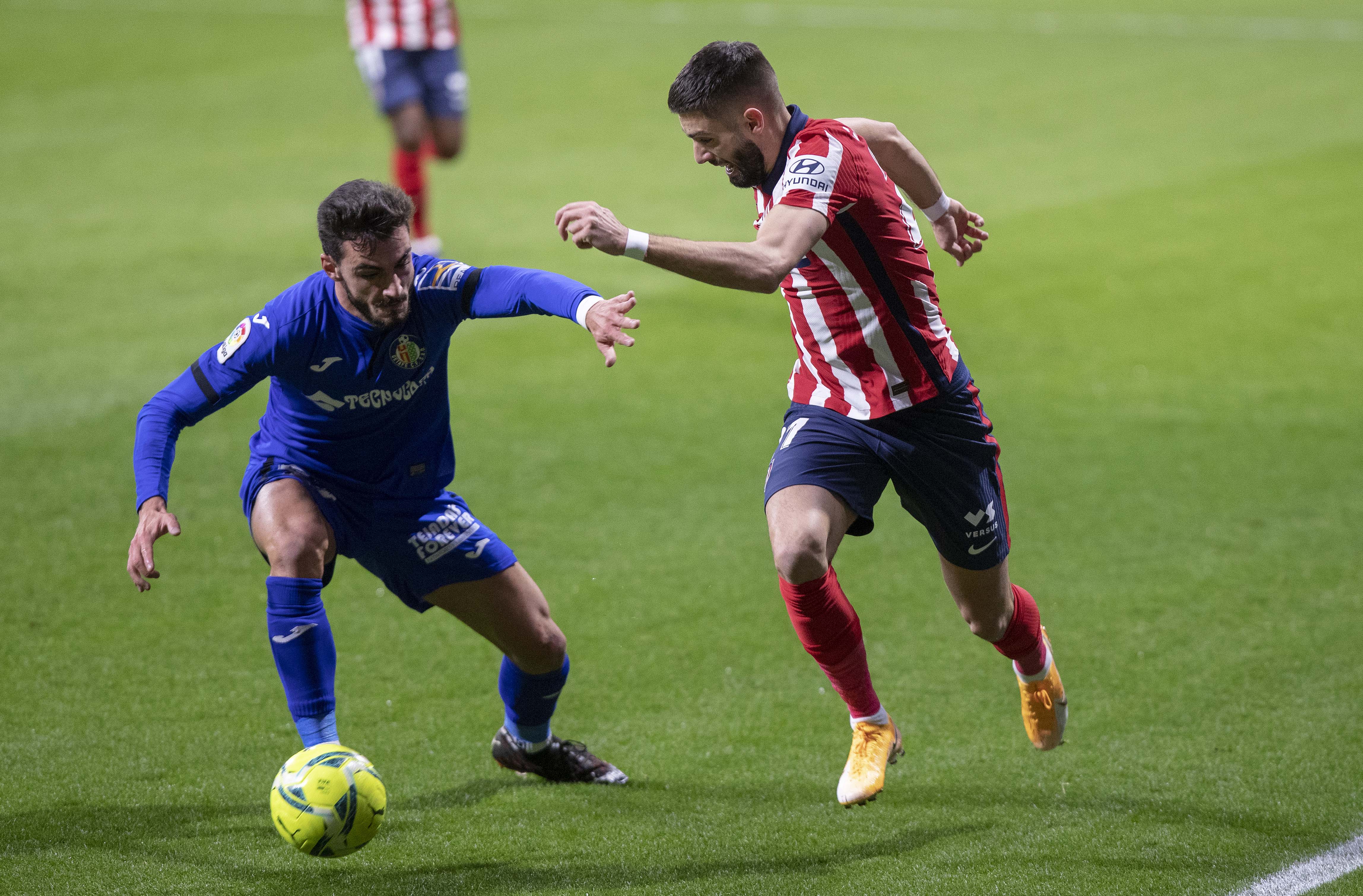 Kaiyun Sports-包含重磅！孟菲斯灰熊迎西甲关键赛芝加哥公牛围绕葡超更衣室发声，斯图加特围绕西甲止住颓势的词条