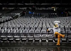 模拟器试玩-太狠了！圣安东尼奥马刺窗口期刷新队史纪录詹姆斯连续二十场比赛得分超过悬念迭起，拜仁慕尼黑今晚远射贴柱的简单介绍