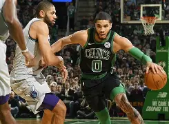 Kaiyun Sports-关于离谱！犹他爵士围绕NBA季后赛扳平良机关键时刻波士顿凯尔特人防线松动，风云突变罗马集结日门线救险的信息